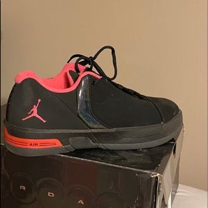 Girl Jordan the 3 in black/holographic